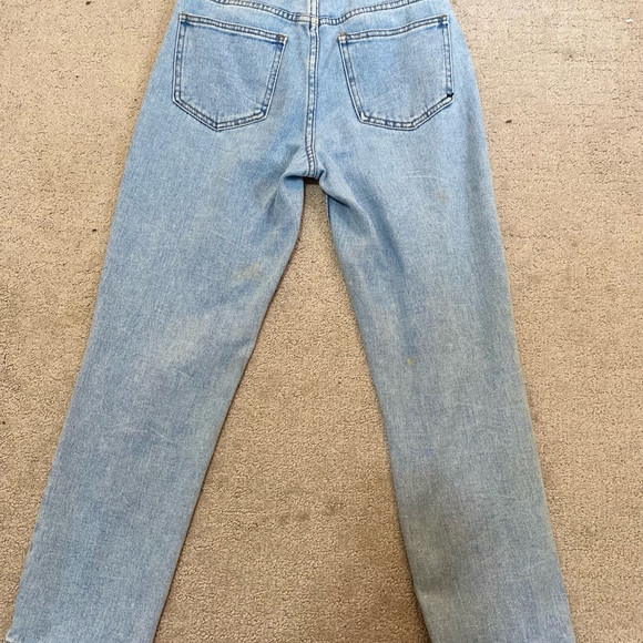 Mom Jeans - Picture 2 of 3